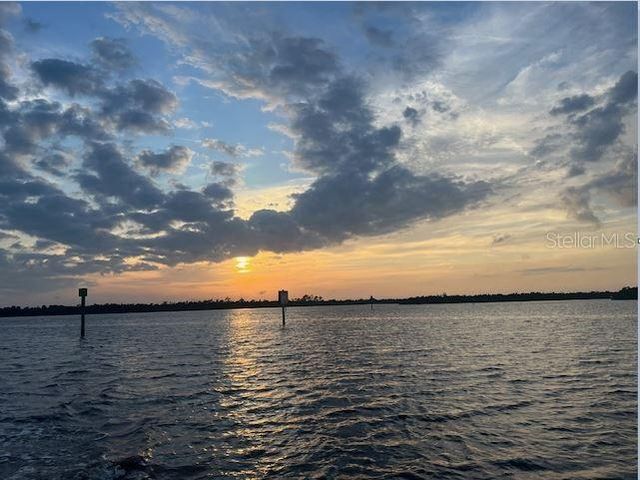 18270 KERRVILLE CIRCLE, Port Charlotte, FL 33948