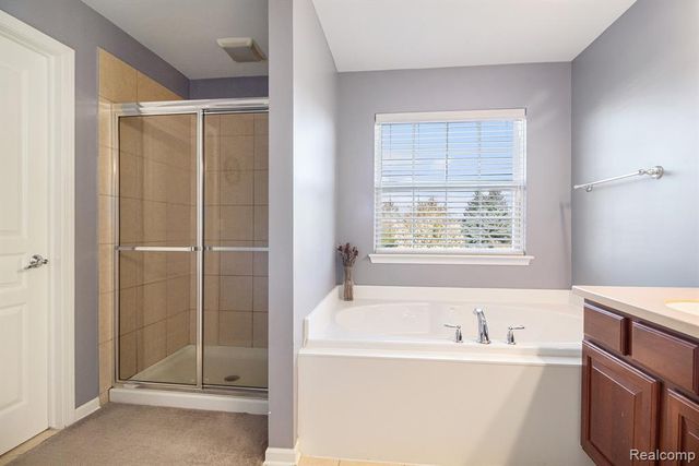 2418 Premier Lane, Canton, MI 48188