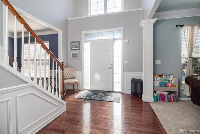 2418 Premier Lane, Canton, MI 48188