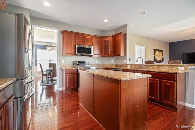 2418 Premier Lane, Canton, MI 48188
