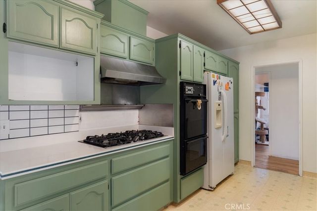 444 Myrtlewood, Calimesa, CA 92320