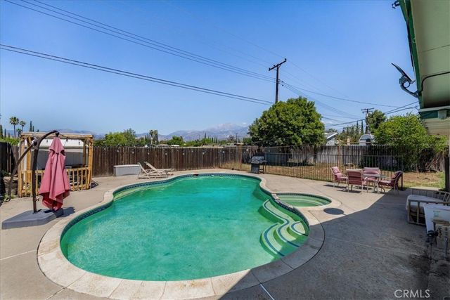 444 Myrtlewood, Calimesa, CA 92320