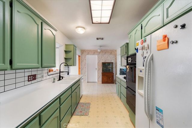 444 Myrtlewood, Calimesa, CA 92320