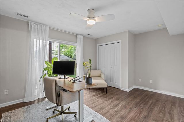 3607 Dupont CIR, Virginia Beach, VA 23455