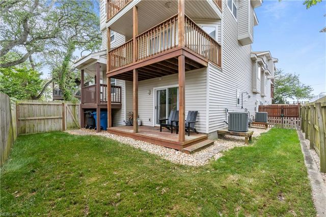 3607 Dupont CIR, Virginia Beach, VA 23455