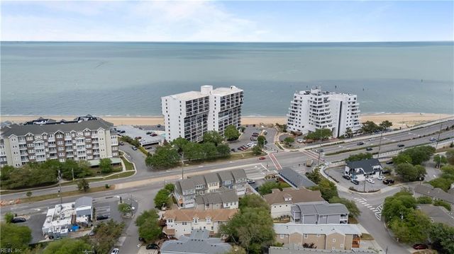 3607 Dupont CIR, Virginia Beach, VA 23455