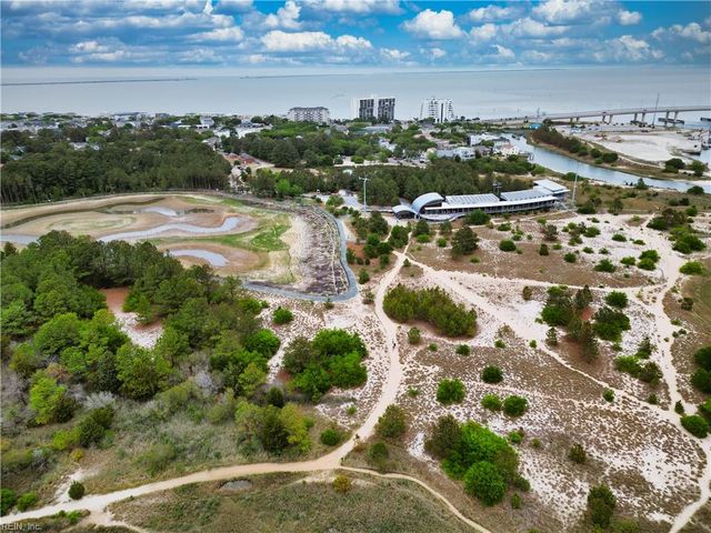 3607 Dupont CIR, Virginia Beach, VA 23455