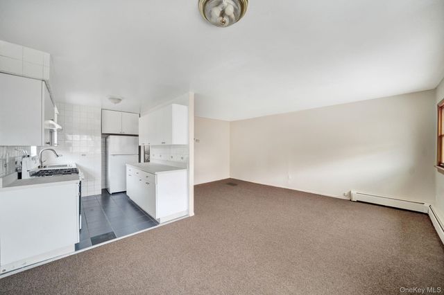 80-24 138th Street, Briarwood, NY 11435