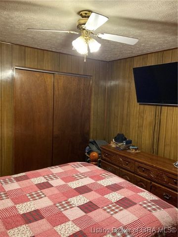 5449 N Terry Road, Austin, IN 47102