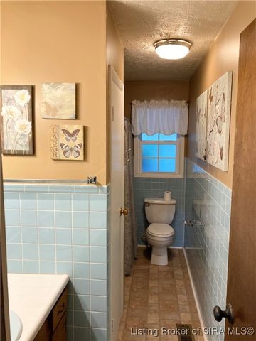 5449 N Terry Road, Austin, IN 47102