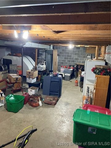 5449 N Terry Road, Austin, IN 47102