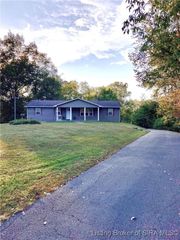 5449 N Terry Road, Austin, IN 47102