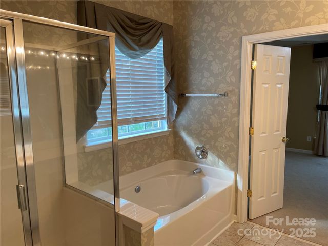 8619 Dennington Grove Lane, Charlotte, NC 28277