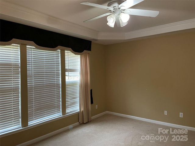 8619 Dennington Grove Lane, Charlotte, NC 28277