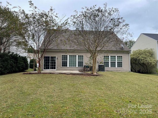 8619 Dennington Grove Lane, Charlotte, NC 28277