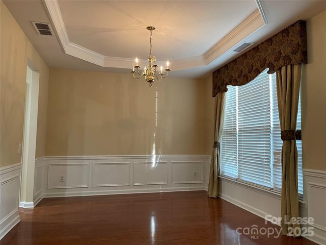 8619 Dennington Grove Lane, Charlotte, NC 28277