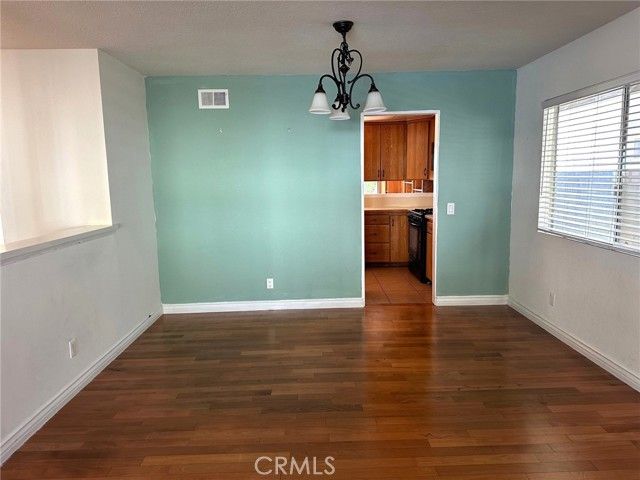 3033 Amigos Drive, Burbank, CA 91504