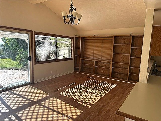 3033 Amigos Drive, Burbank, CA 91504