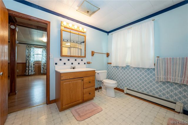 2125 Lakeview Road, Hamburg, NY 14085