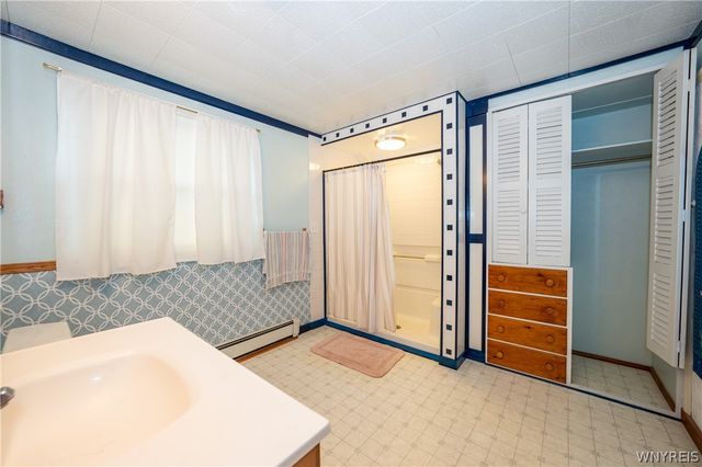 2125 Lakeview Road, Hamburg, NY 14085