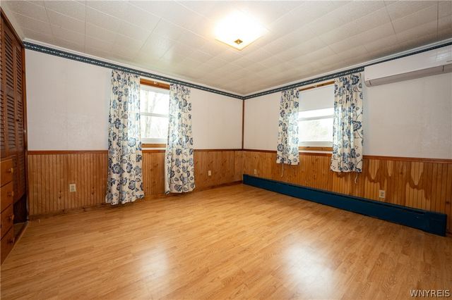 2125 Lakeview Road, Hamburg, NY 14085