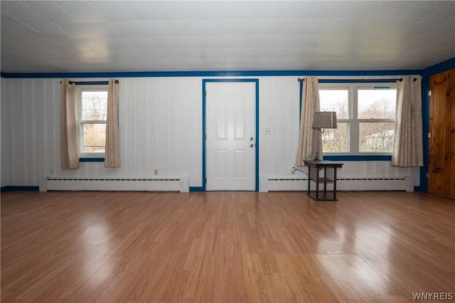 2125 Lakeview Road, Hamburg, NY 14085