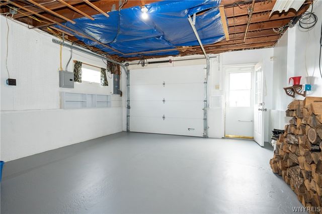 2125 Lakeview Road, Hamburg, NY 14085