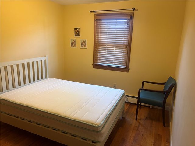 12 Greenway Drive, Bristol, RI 02809