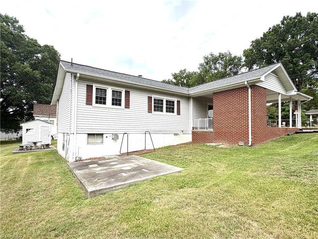 215 Clifton Street, Eden, NC 27288