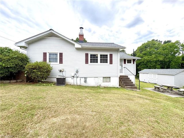 215 Clifton Street, Eden, NC 27288