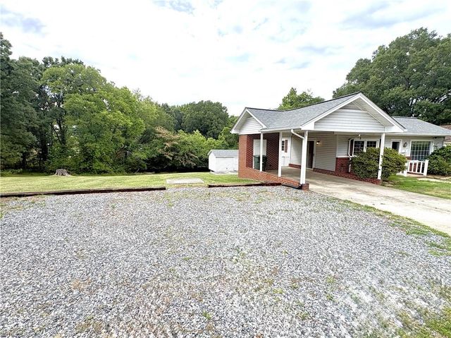 215 Clifton Street, Eden, NC 27288