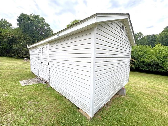 215 Clifton Street, Eden, NC 27288