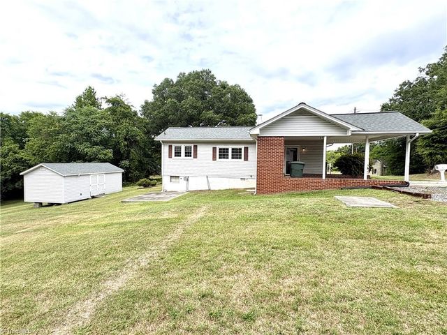 215 Clifton Street, Eden, NC 27288