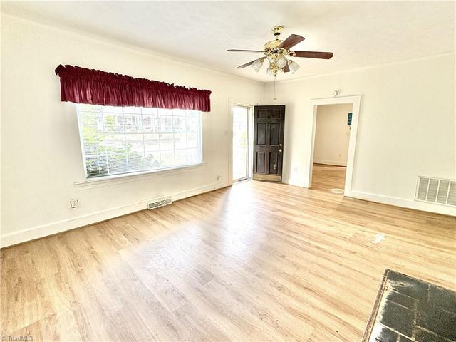 215 Clifton Street, Eden, NC 27288