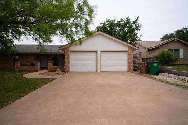 3121 Edgewood Drive, San Angelo, TX 76903