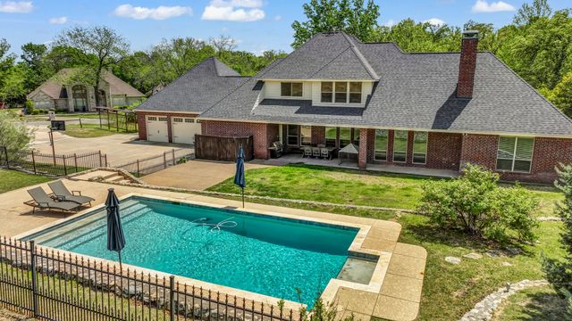 1555 Hunterglenn Drive, Aledo, TX 76008