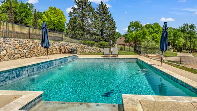 1555 Hunterglenn Drive, Aledo, TX 76008