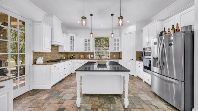 1555 Hunterglenn Drive, Aledo, TX 76008
