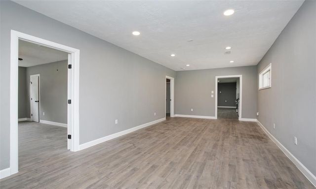 402 S 72nd Street, Houston, TX 77011