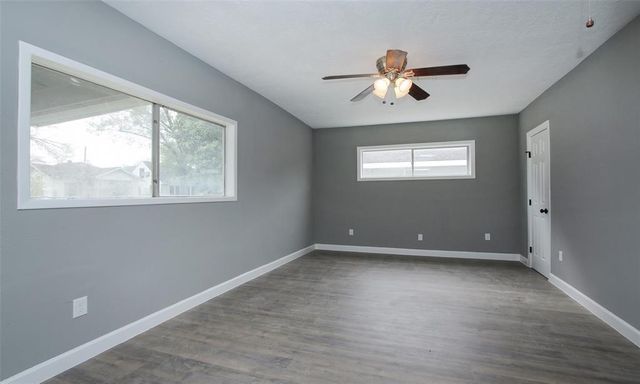 402 S 72nd Street, Houston, TX 77011