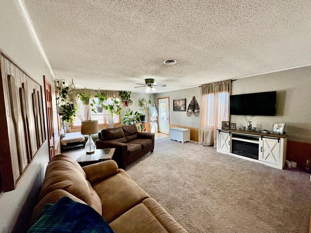 121 5th Avenue NW, Baudette, MN 56623