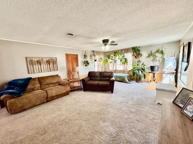 121 5th Avenue NW, Baudette, MN 56623