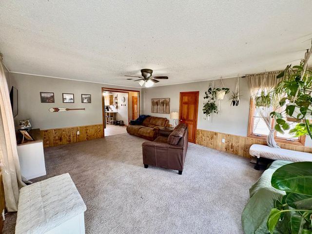 121 5th Avenue NW, Baudette, MN 56623