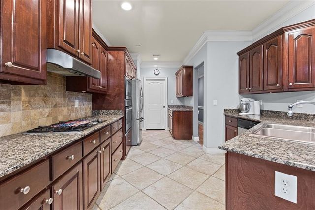 1817 Bradshire Drive, Mobile, AL 36695