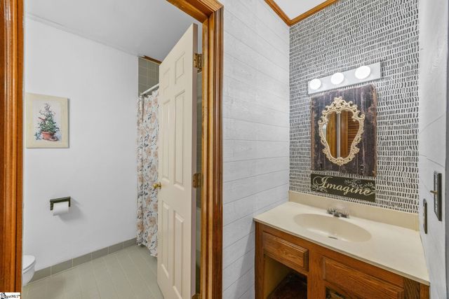 1001 Cobbs Glen Drive, Anderson, SC 29621