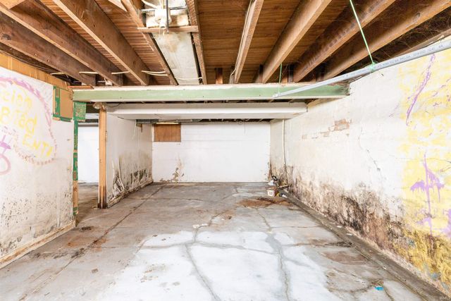 3525 S Harrison Street, Fort Wayne, IN 46807