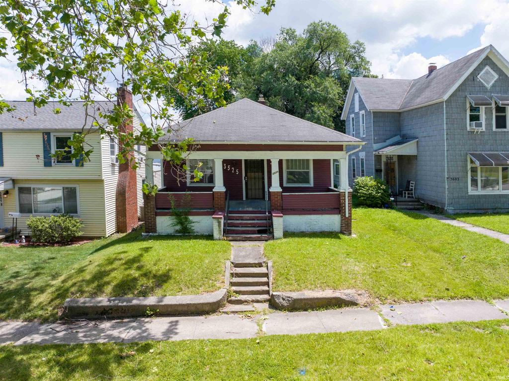 3525 S Harrison Street, Fort Wayne, IN 46807