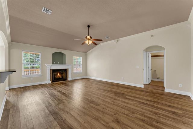 410 E Meadow Wood Lane, Rogers, AR 72758