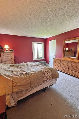 77 B Foxberry Drive, Amherst, NY 14068