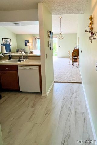 77 B Foxberry Drive, Amherst, NY 14068